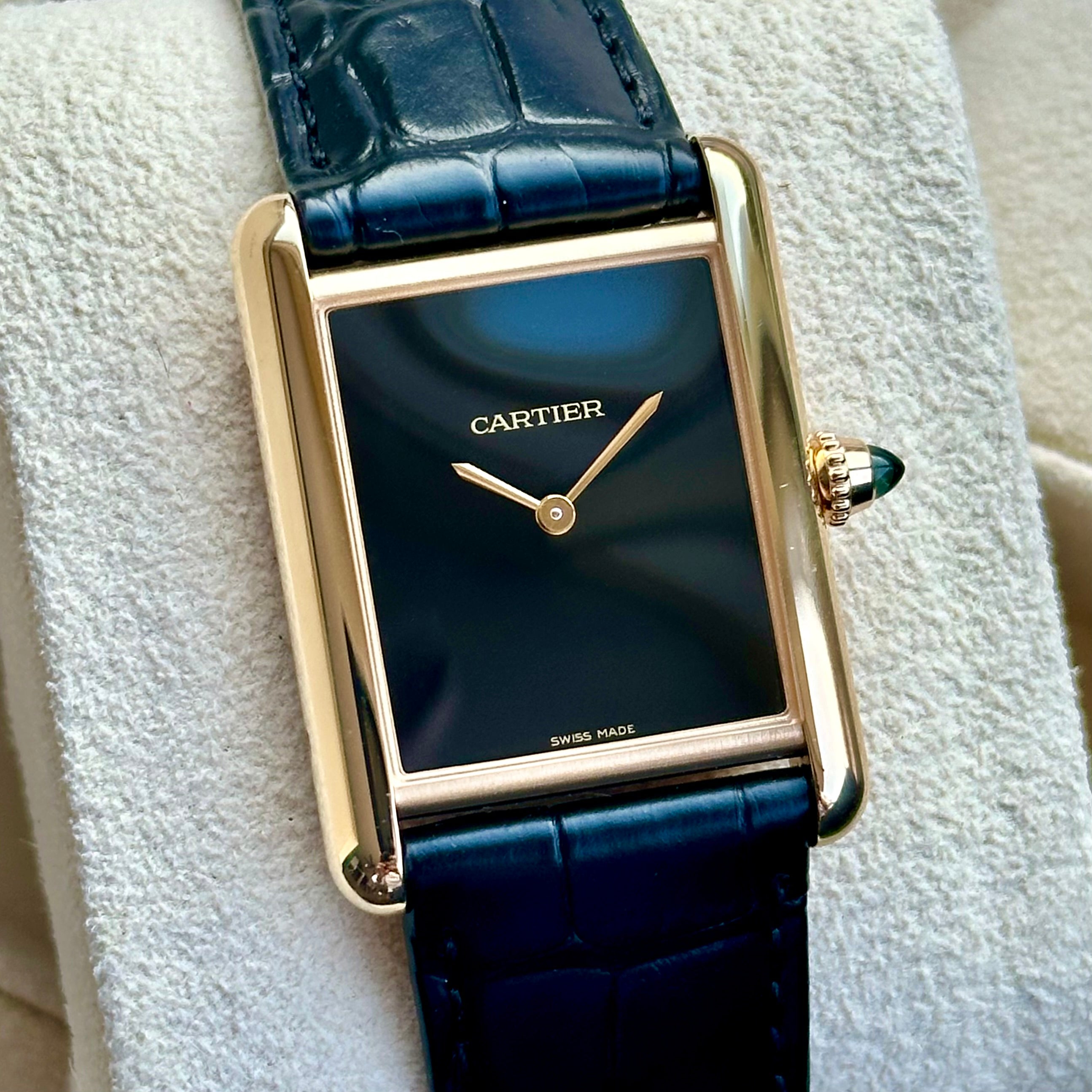 Cartier Tank Louiss black