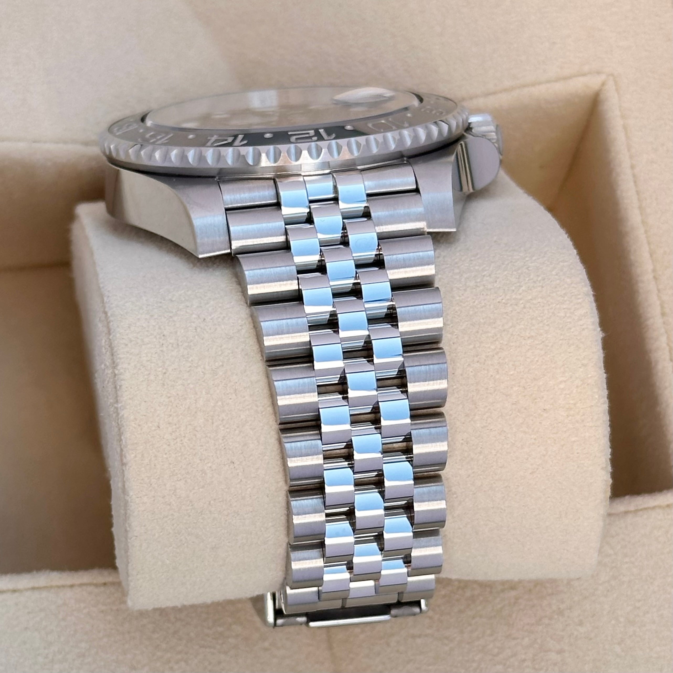 GMT-MASTER II Bruce Wayne