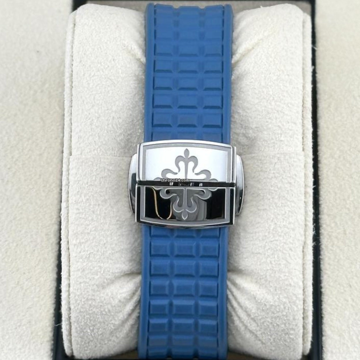 Patek Philippe Aquanaut Luce 5067A-022 Ladies