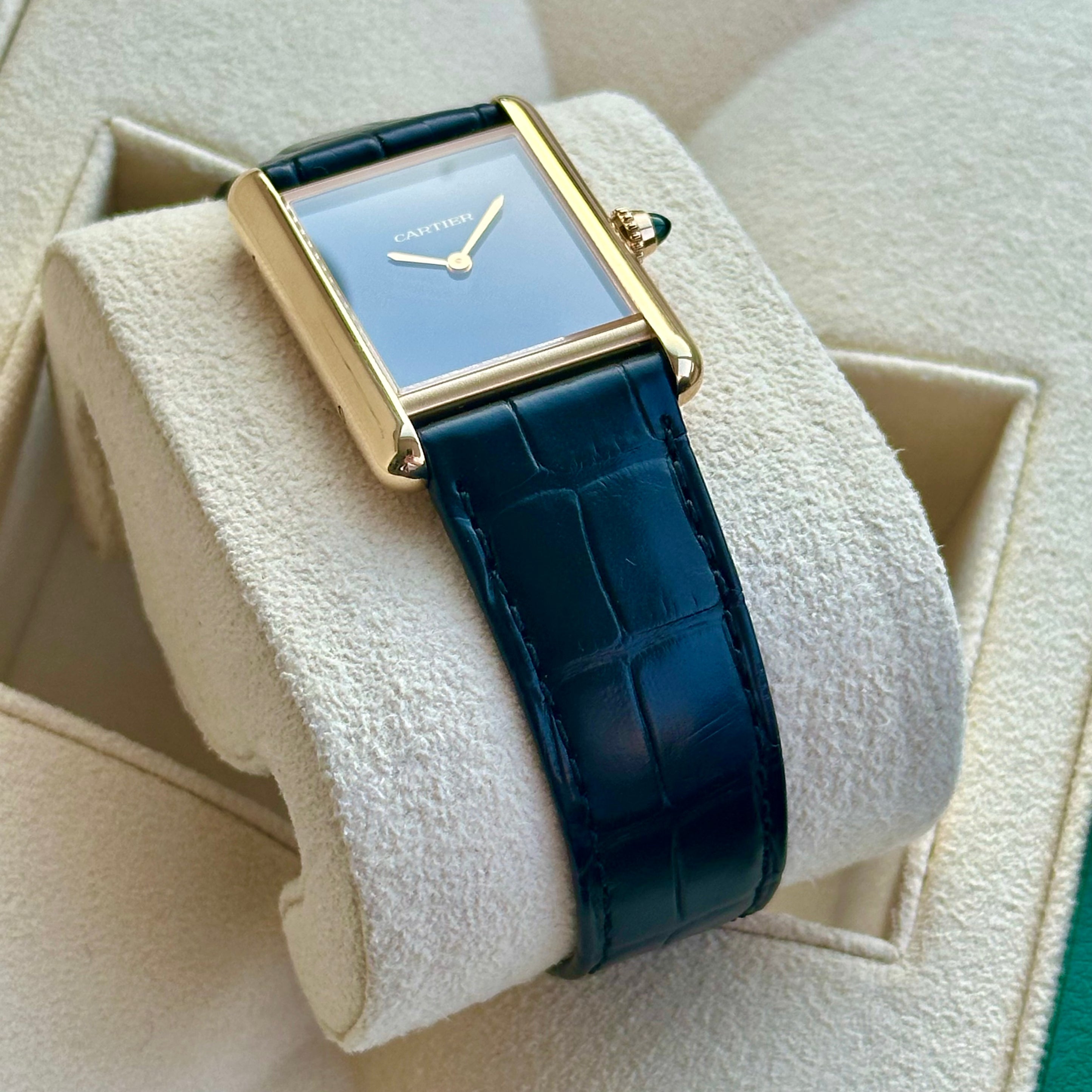 Cartier Tank Louiss black