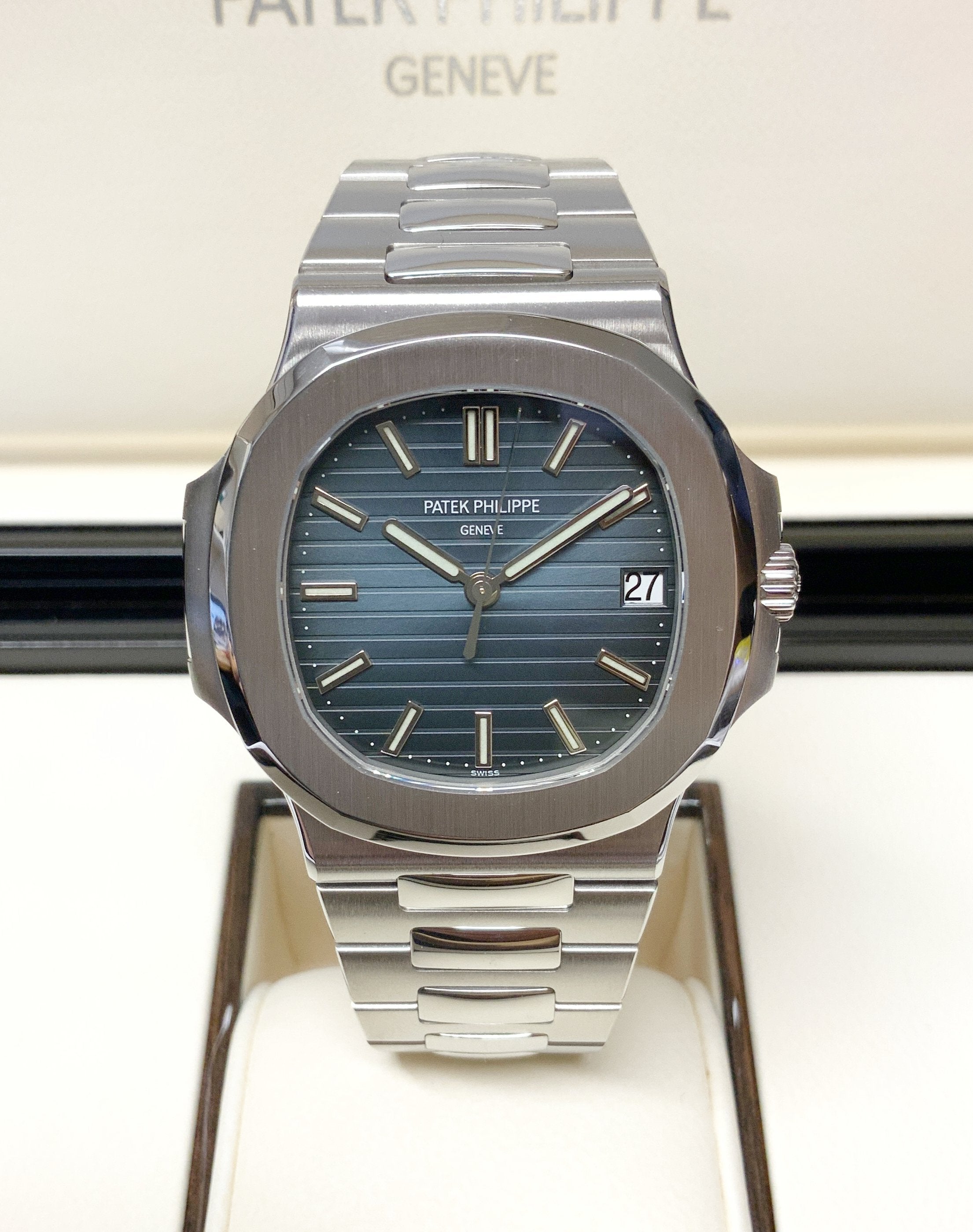 Patek Philippe 40mm 5711/1A-010 Nautilus