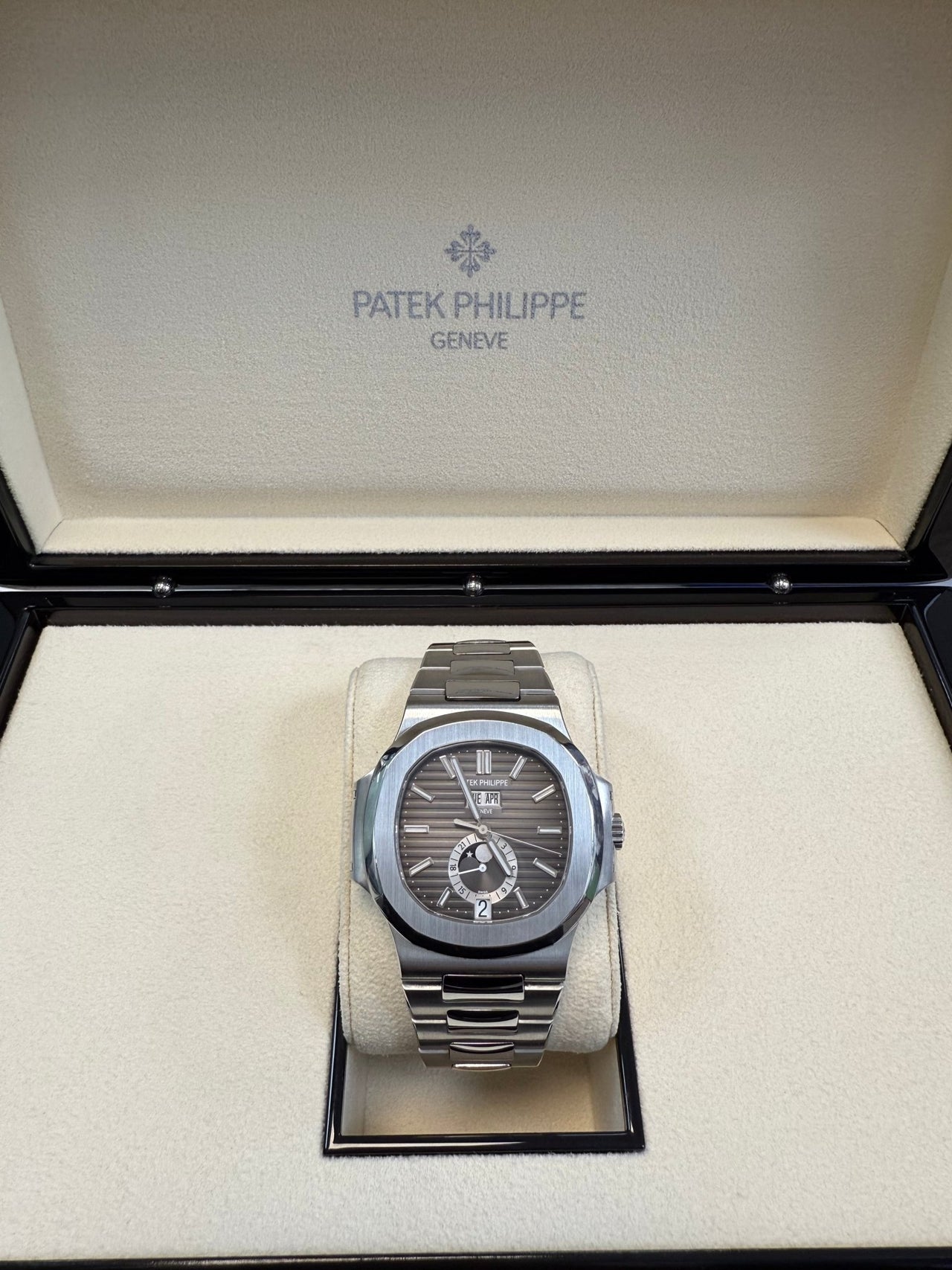 Patek Philippe Nautilus 5726/1A-001