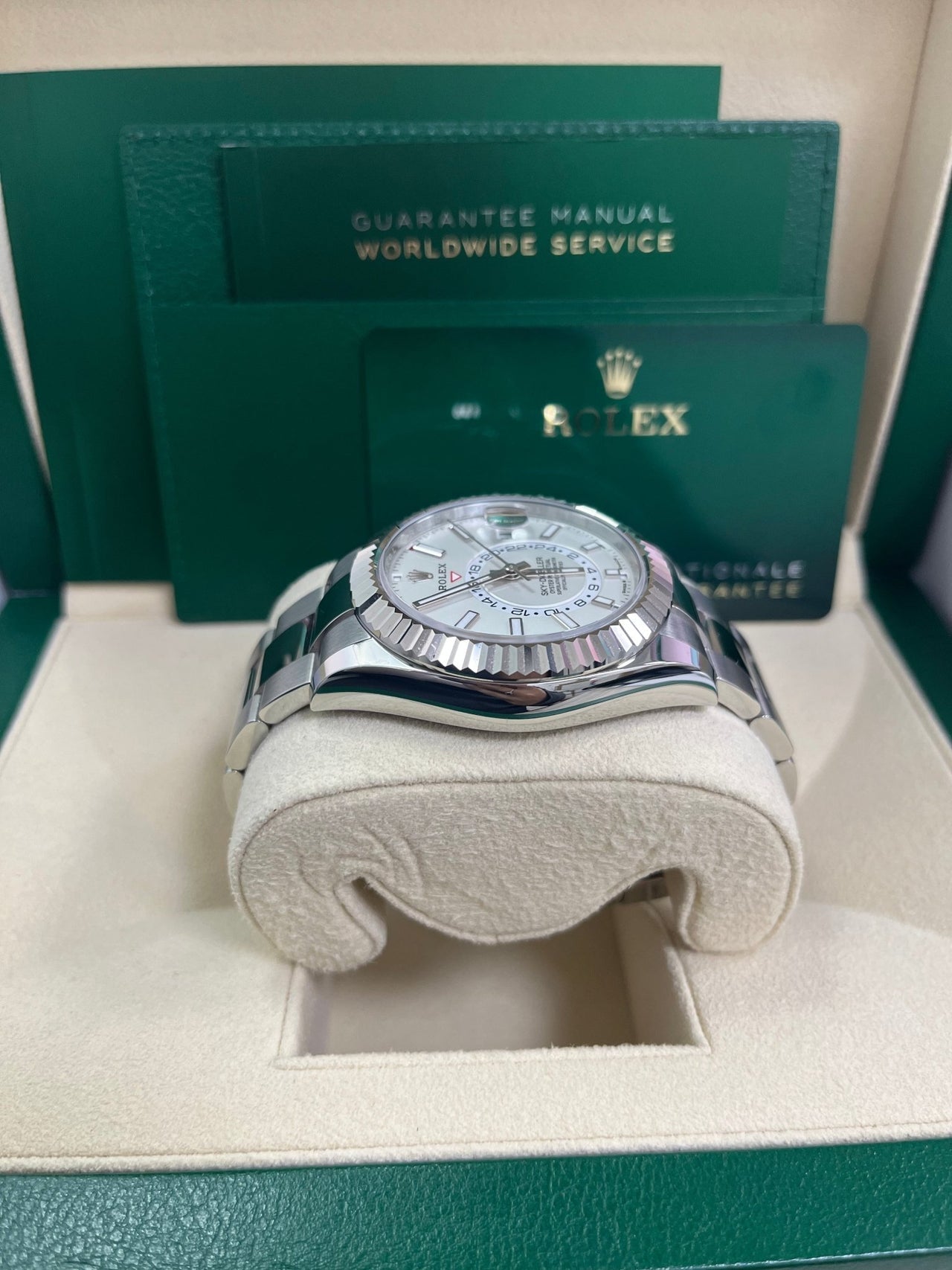 Sky Dweller Blanc Oyster